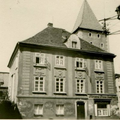 Habsburger Haus am Pulverturm mit Färberei und Chemischer Reinigung Franz Saalfeld