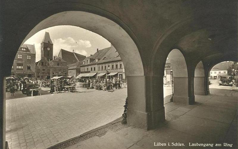 Wochenmarkt auf dem Ring Anfang der dreißiger Jahre