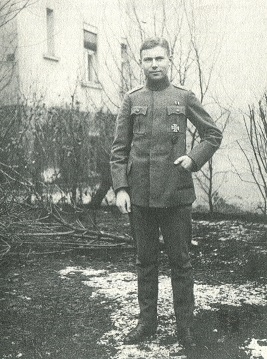 1916 Offizier Helmut Kuhn mit Kriegsorden