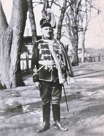 Erwin Siebenhaar in Husarenuniform 1939