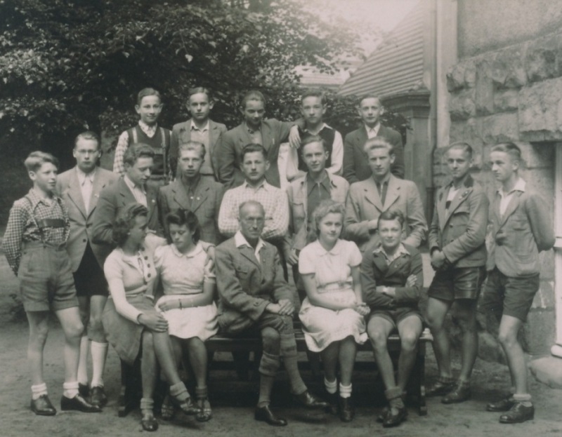 Lübener Oberschüler mit Lehrer Dr. Treblin im Jahr 1942