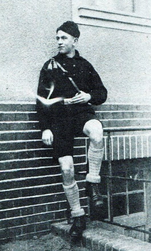 Josef Sepp Marek in seiner Juscha-Kluft im Jahr 1932