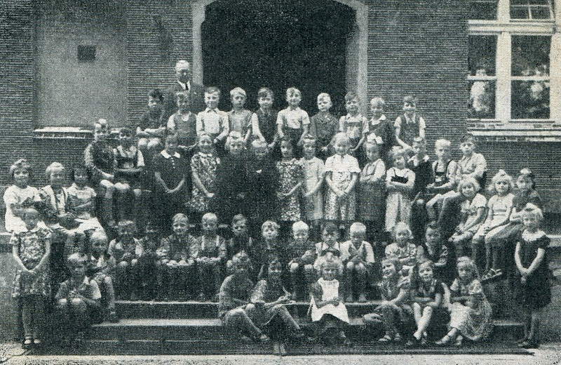 Lübener Volksschüler der Jahrgänge 1934/35 um 1942