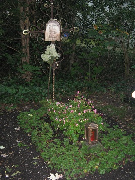 Ruhestätte von Käthe und Helmut Kuhn auf dem Friedhof St. Georg in München/Bogenhausen, 2013