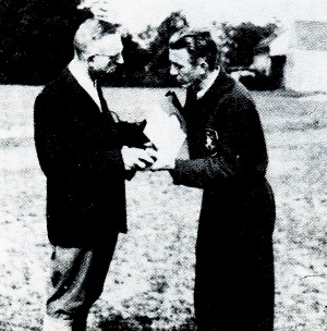 OStDir Hassel und StRt Kozmiensky, 1942 auf dem kl. Exerzierplatz