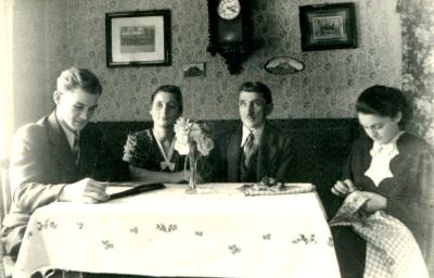 Bruno und Emma Grieger mit den Kindern Gerhard und Else um 1941
