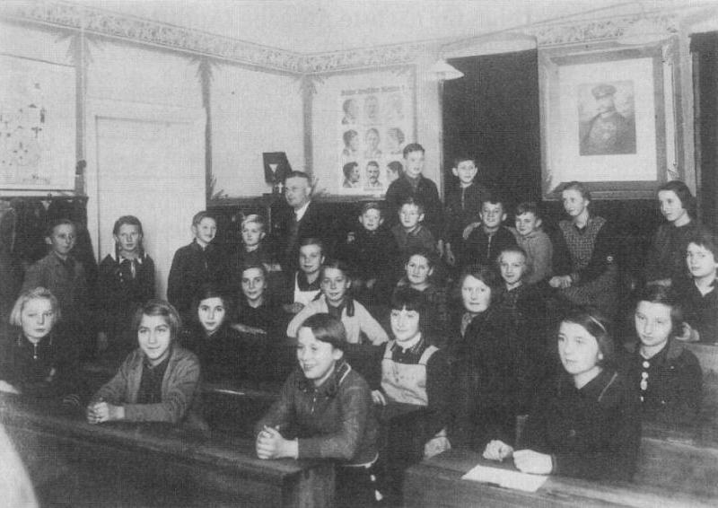 Katholische Volksschule Raudten, 1935 - Klassen 5-8