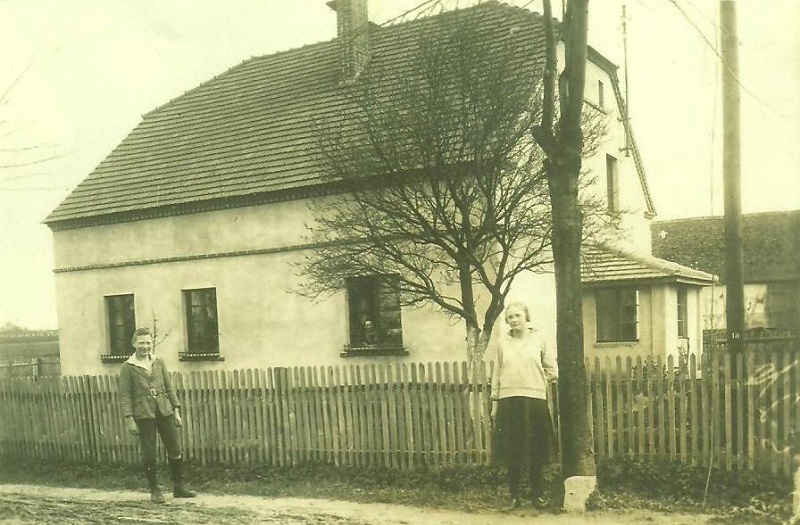 Haus der Familie Dierker in Raudten, Lindenstraße 4.